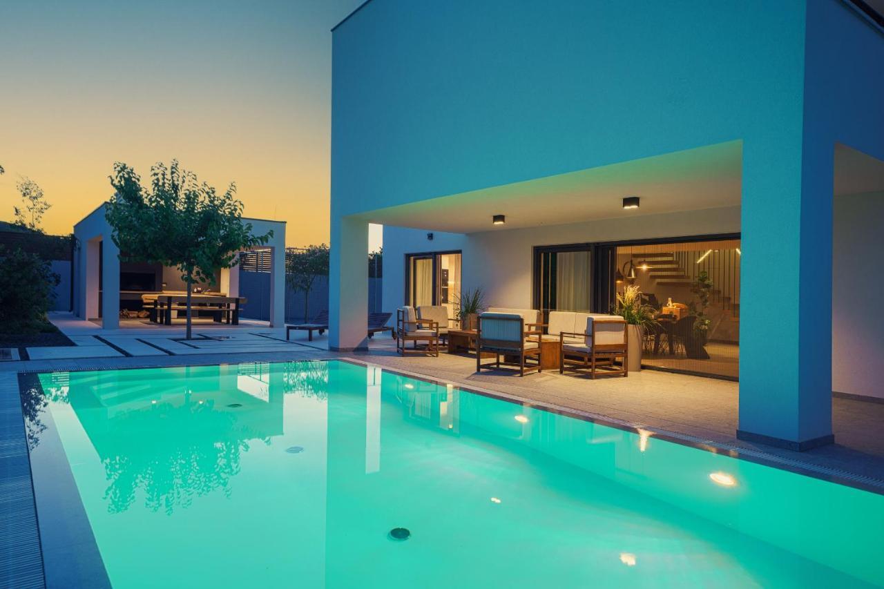 Villa O Водице Экстерьер фото