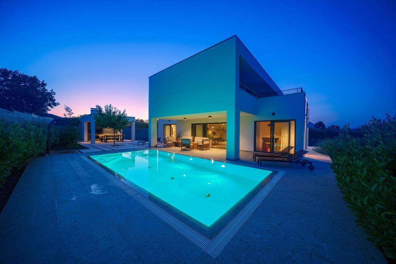 Villa O Водице Экстерьер фото